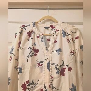 Ann Taylor trendy flowered blouse.